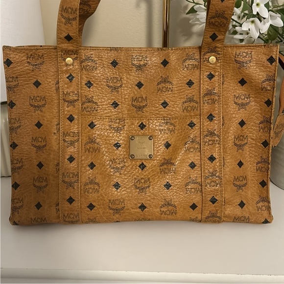 MCM Visetos Shoulder Bag - Picture 2 of 8